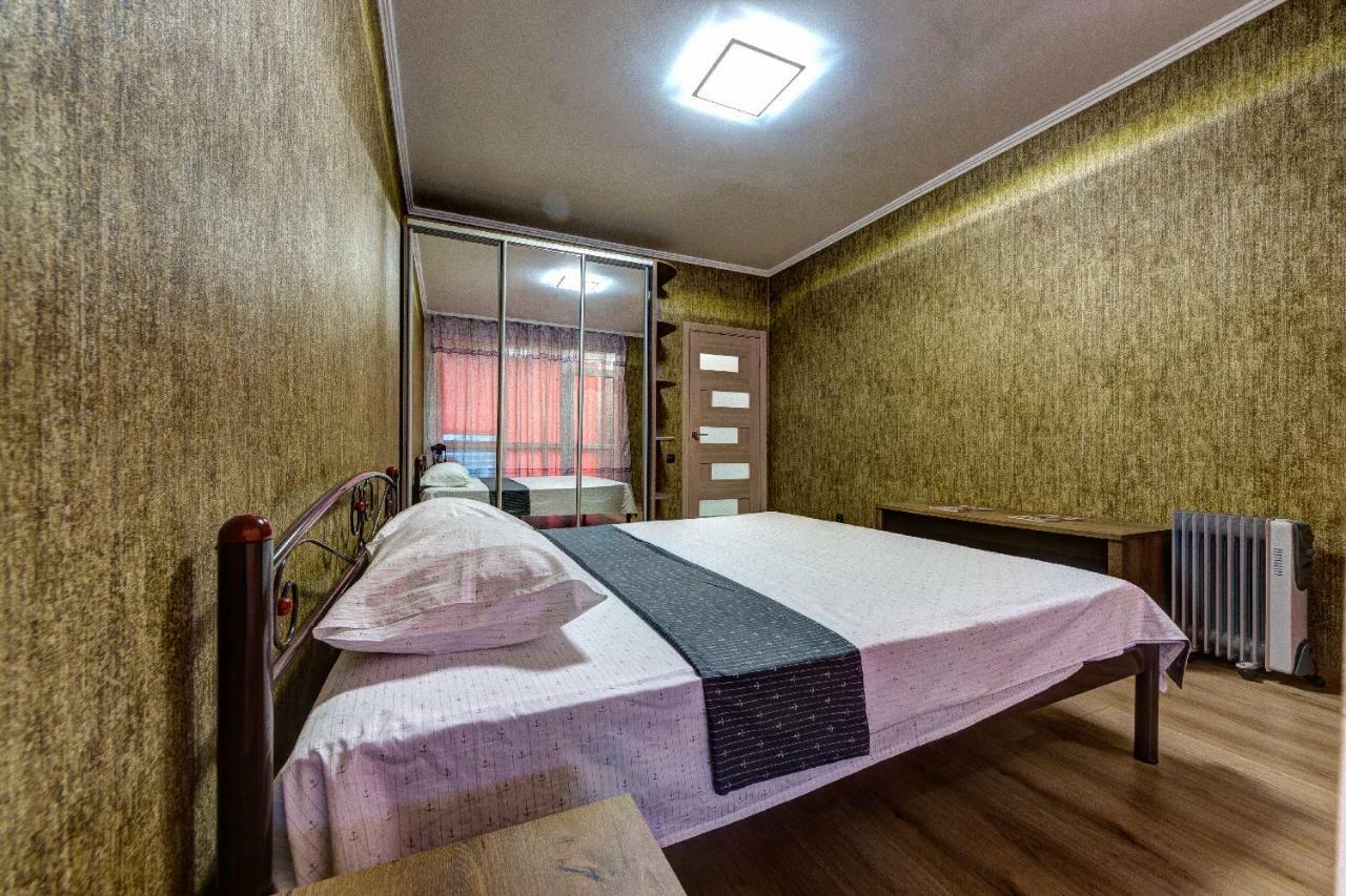 Apartments Near Shevchenko Boulevard Kiev Luaran gambar
