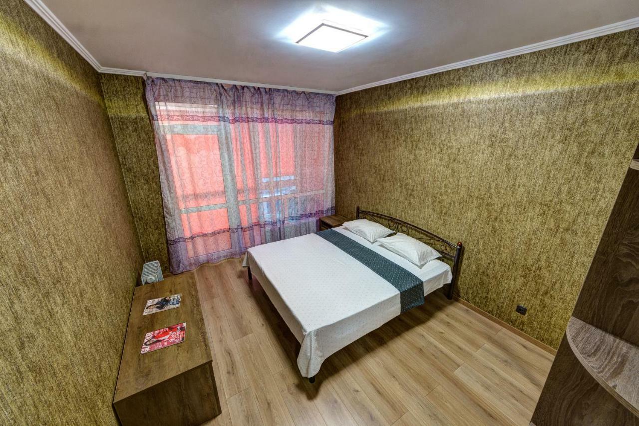 Apartments Near Shevchenko Boulevard Kiev Luaran gambar