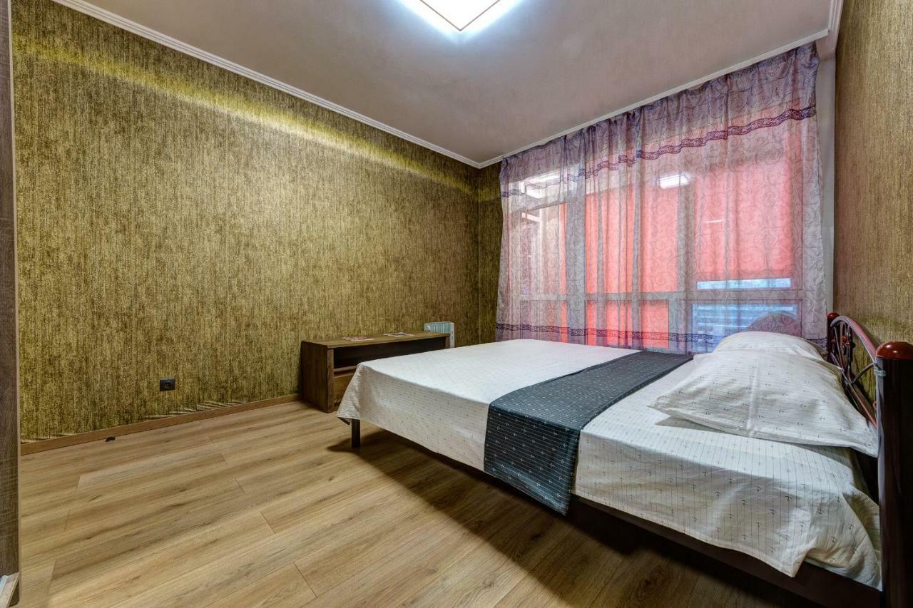 Apartments Near Shevchenko Boulevard Kiev Luaran gambar